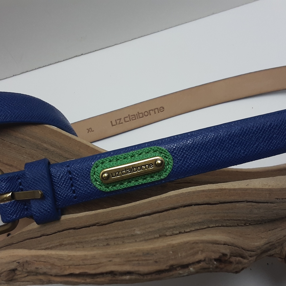 LIZ CLAIBORNE BLUE LEATHER BELT  XL